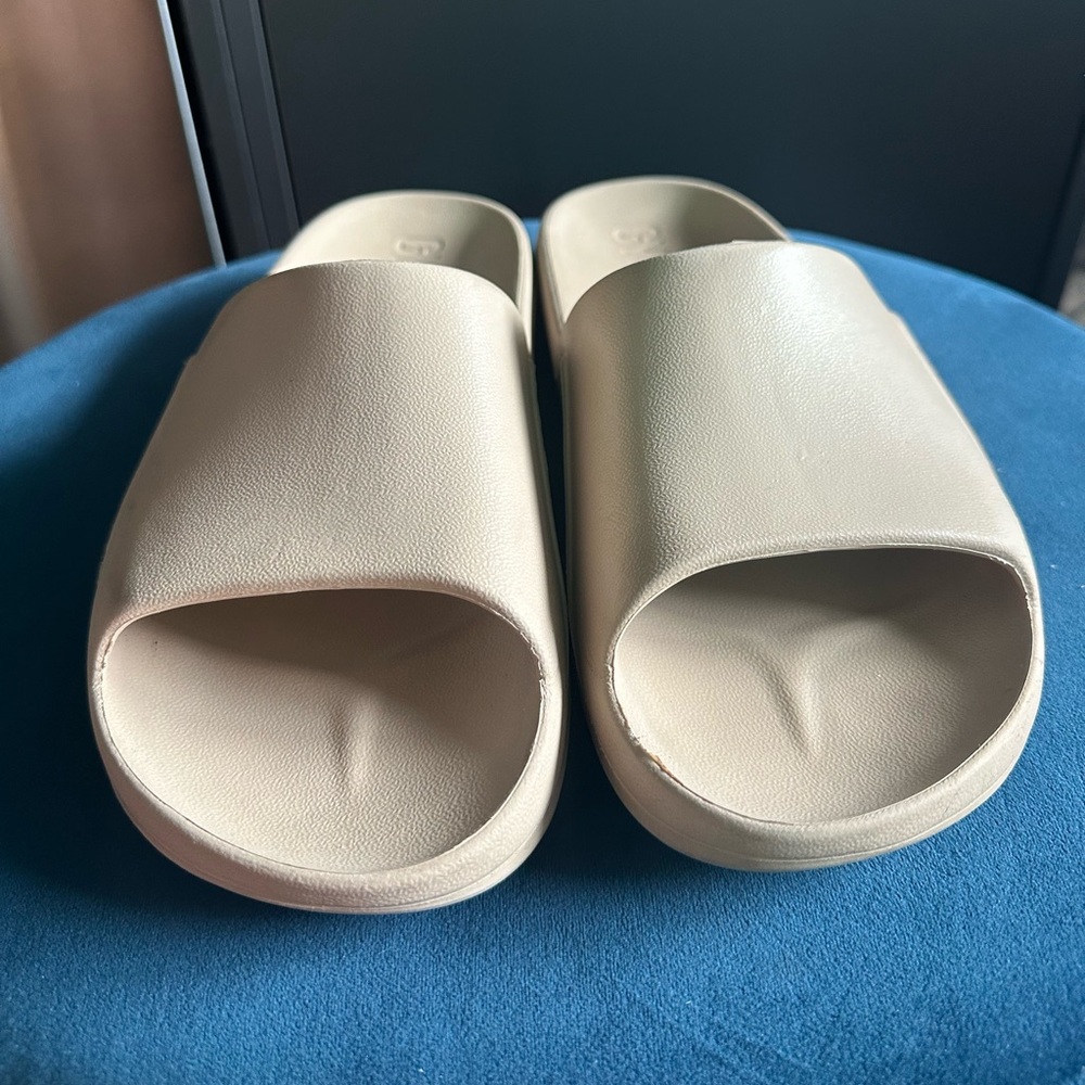 Gymshark Rest Day Slides - Toasted Brown - Size M… - image 3